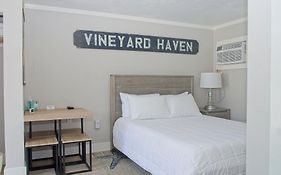 Vineyard Harbor Motel